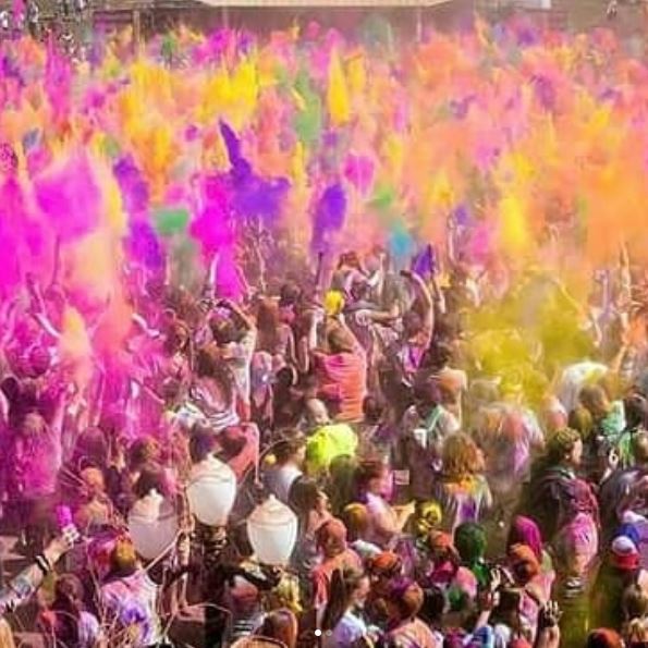 Holi la fête des couleurs